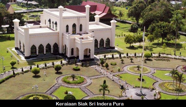 Kerajaan Siak, istana siak, siak sri indra pura