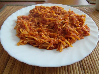 Spaghetti z mięsem mielonym i pomidorami