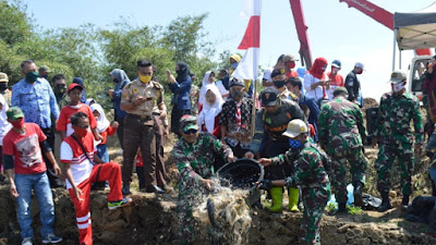 Peringati HUT RI ke-75, Sektor 6 Tabur 3,5 Kwital Ikan Di Oxbow Sungai Citarum