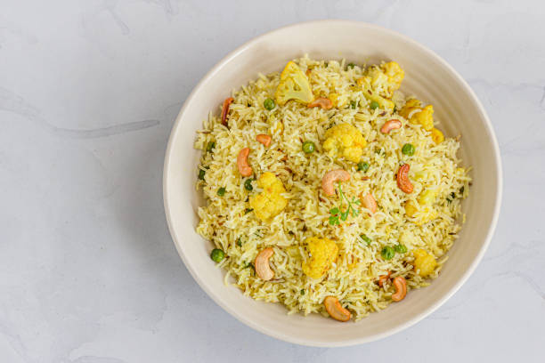 Simple and Easy Restaurant Style Fried Rice in Urdu
