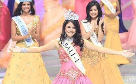 Ines-Putri-Miss-Indonesia-2012_2