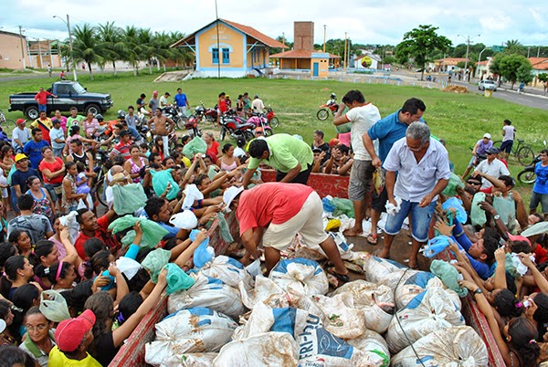 Prefeitura de Cocal distribui três toneladas de peixe a população em virtude da Semana Santa