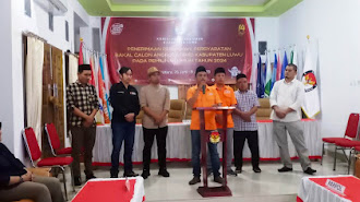 Partai Buruh Exco Luwu Datangi Kantor KPU Luwu