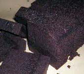 Berikut resep dan cara membuat brownies kukus dengan menggunakan tepung ketan hitam RESEP CARA MEMBUAT BROWNIES KUKUS KETAN HITAM