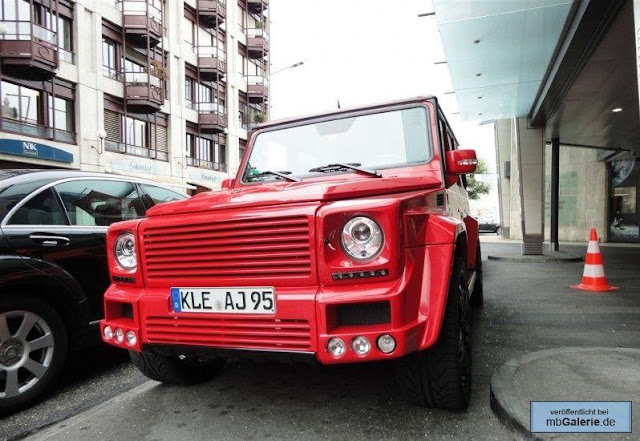 g wagen red