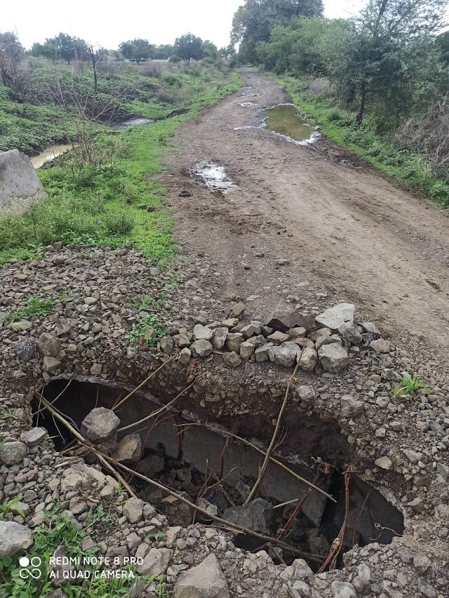 लिंबागणेश ते काटवटेवस्ती  रस्ता तात्काळ करण्यासाठी पुन्हा रास्ता रोको आंदोलन:- डॉ.गणेश ढवळें लिंबागणेशकर