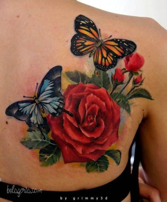 tatuajes de flores mariposas y enredaderas para mujeres