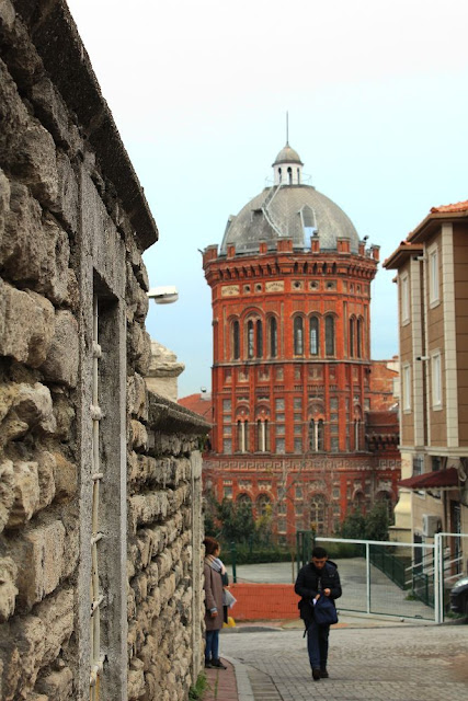 balat sokakları - fener rum lisesi - balat tarihi mekanlar - balat - istanbul