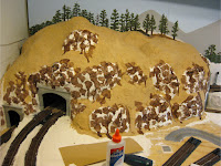 Using the leopard print method to paint plaster rock castings