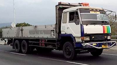  Truk  Mania Indonesia Truk  FUSO  220ps ISUZU  Giga FVM240Ps 