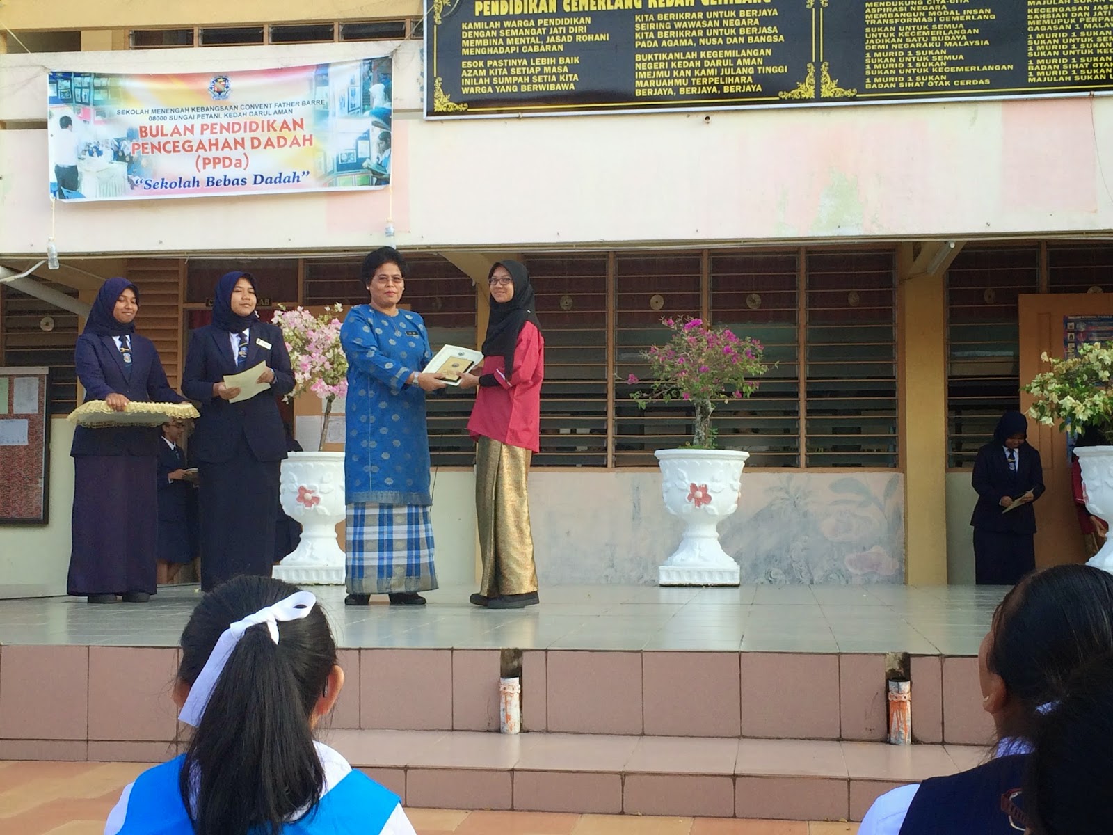 smk convent father barre