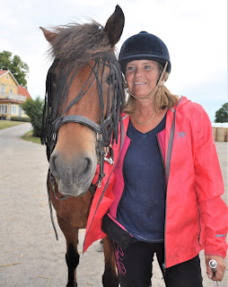 islandshästen Viggo och matte Elisabet