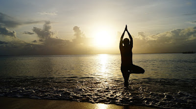 surya namaskar - hips kam karne ka yoga aur exercise