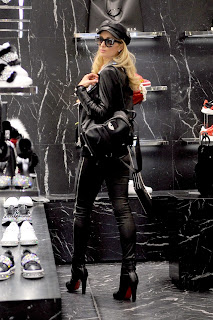 Paris Hilton Shopping at Philipp Plein Boutique in Milan