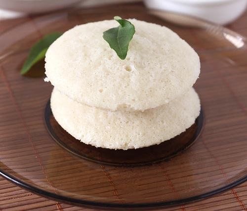 Idli Recipe in Hindi