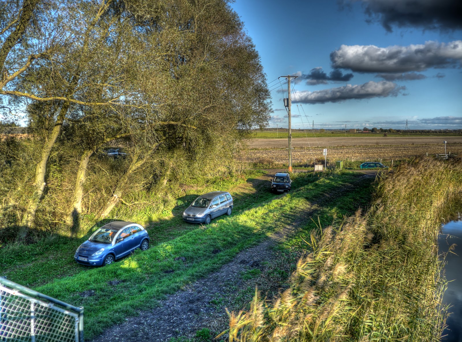 P1210104_05_06_07_08_09_10_tonemapped.jpg
