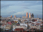 Madrid.grande y pequeña. Foto original de Vicente Baos (madrid sus diferencias)