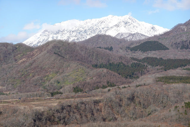 岡山県真庭市の蒜山下徳山 鬼女台展望休憩所からの眺望