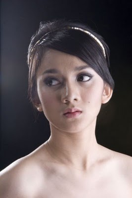 Foto Cantik Pemeran Nina di Islam KTP