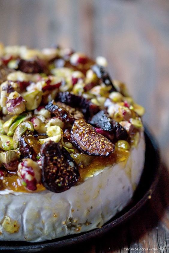 Baked Brie Recipe with Jam and Nuts