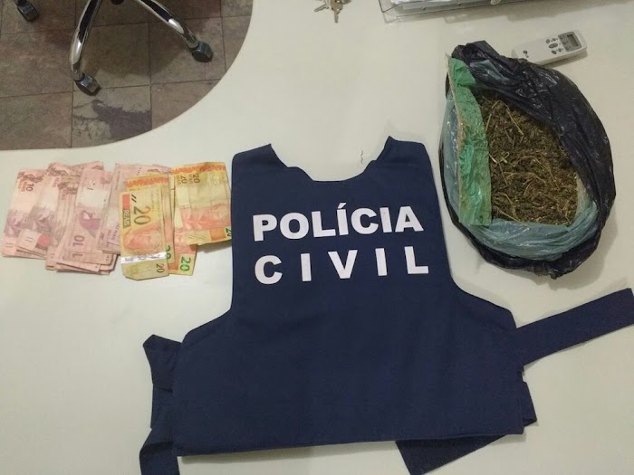  Dupla é presa suspeita de assalto a empresa de ônibus no norte da Bahia