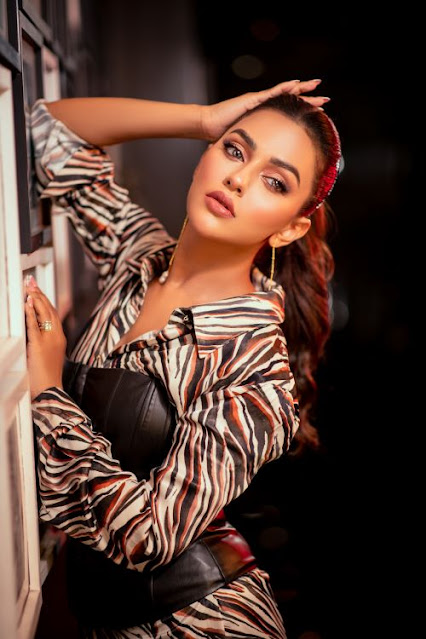 Nusraat Faria looking breathtaking in high-definition photoshoot pics, a vision of Bollywood glamour and elegance.