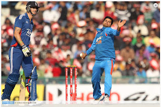 Kevin-Pietersen-Suresh-Raina-4th-ODI-INDIA-vs-ENGLAND-MOHALI