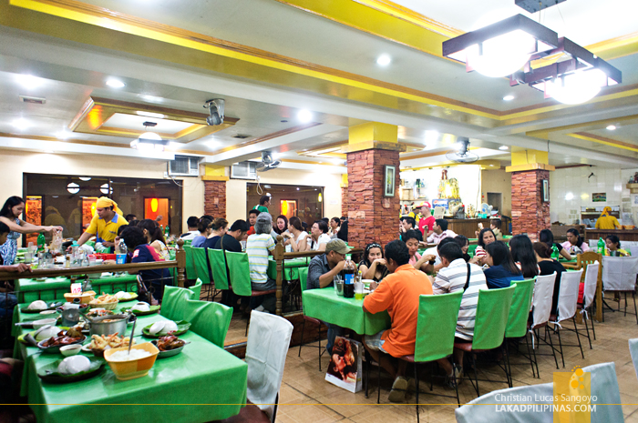 Dining Hall of Aling Tonya's Seafood Dampa in Macapagal