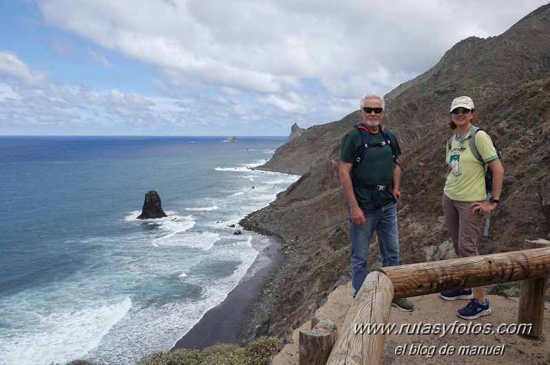 Puerto de la Cruz - Las Teresitas - Macizo de Anaga - Roque de las Bodegas - Punta del Hidalgo