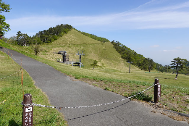 鳥取県西伯郡大山町大山 豪円山の登山道入り口