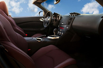 2010 Nissan 370Z Roadster interior