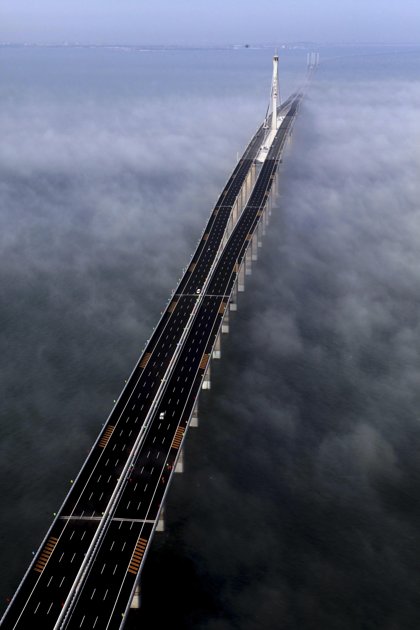 Jiaozhou Bay Bridge in China the World