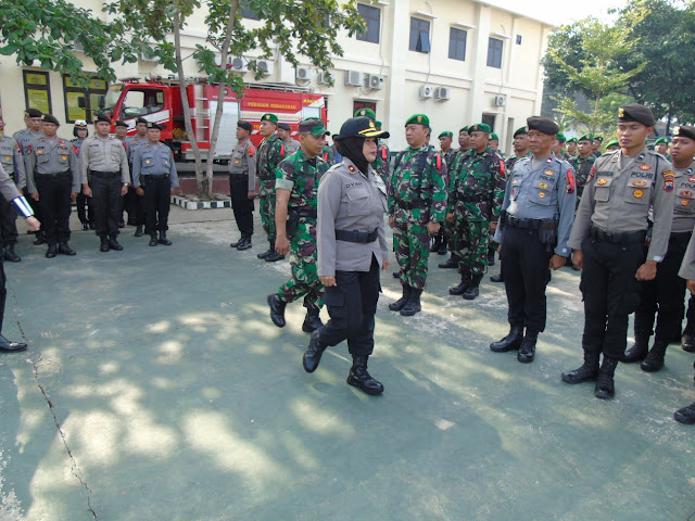 KodimKaranganyar - Antisipasi Perayaan Natal dan Tahun Baru 2020 Polres Karanganyar Gelar Pasukan Operasi Lilin Candi 2019