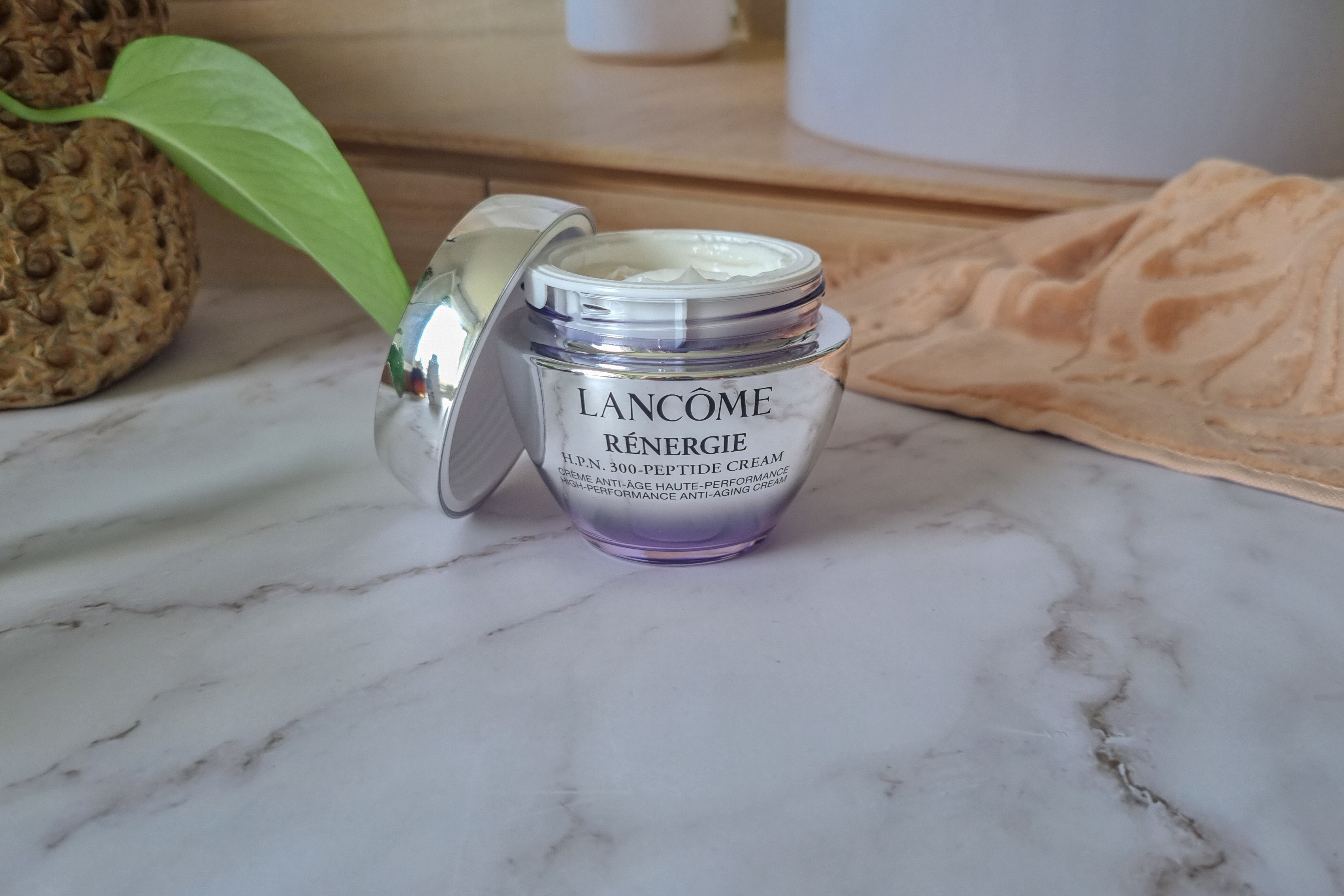 avis-renergie-h.p.n-300-peptide-lancome