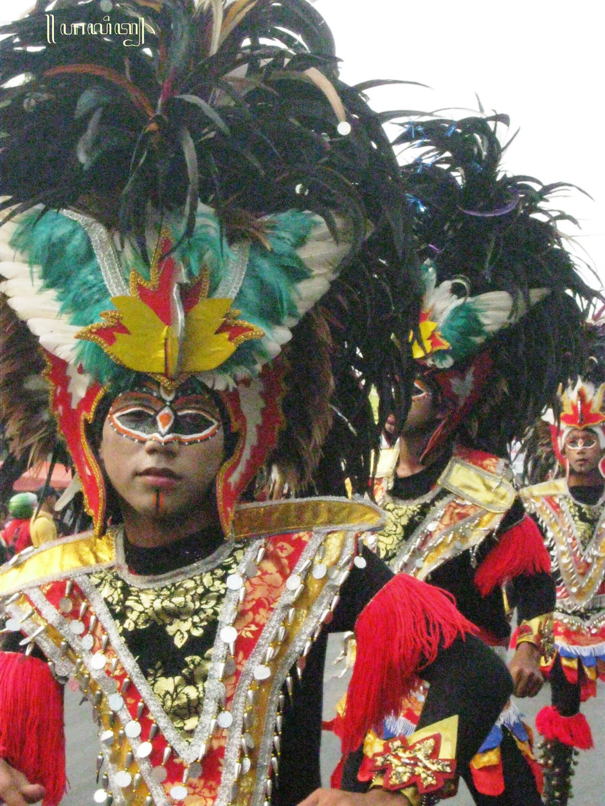  Semut  Hitam Pemenang Topeng Ireng