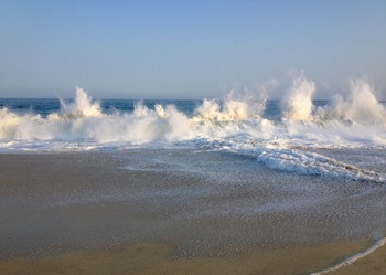bone crushing waves (1 of 1)