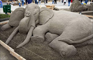 Amazing Festival Elephant sand sculpture photo gallery 2012