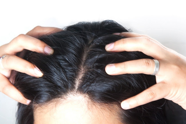 Scalp massages free us from tension in the scalp zone. It stimulates our mental function and strengthens the root of our hair. It is one of the best ways to circulate the blood in our scalp...