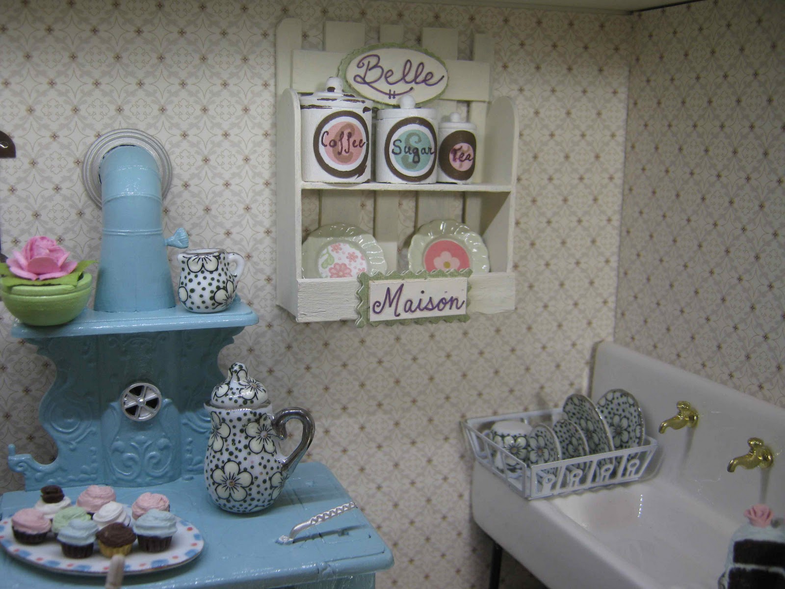 Knotty By Nature: Miniature shabby chic kitchen