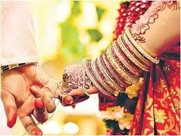 अपने सम्प्रदाय की विवाह पद्धति के अनुसार सम्पन्न एक विवाहोत्सव का वर्णन