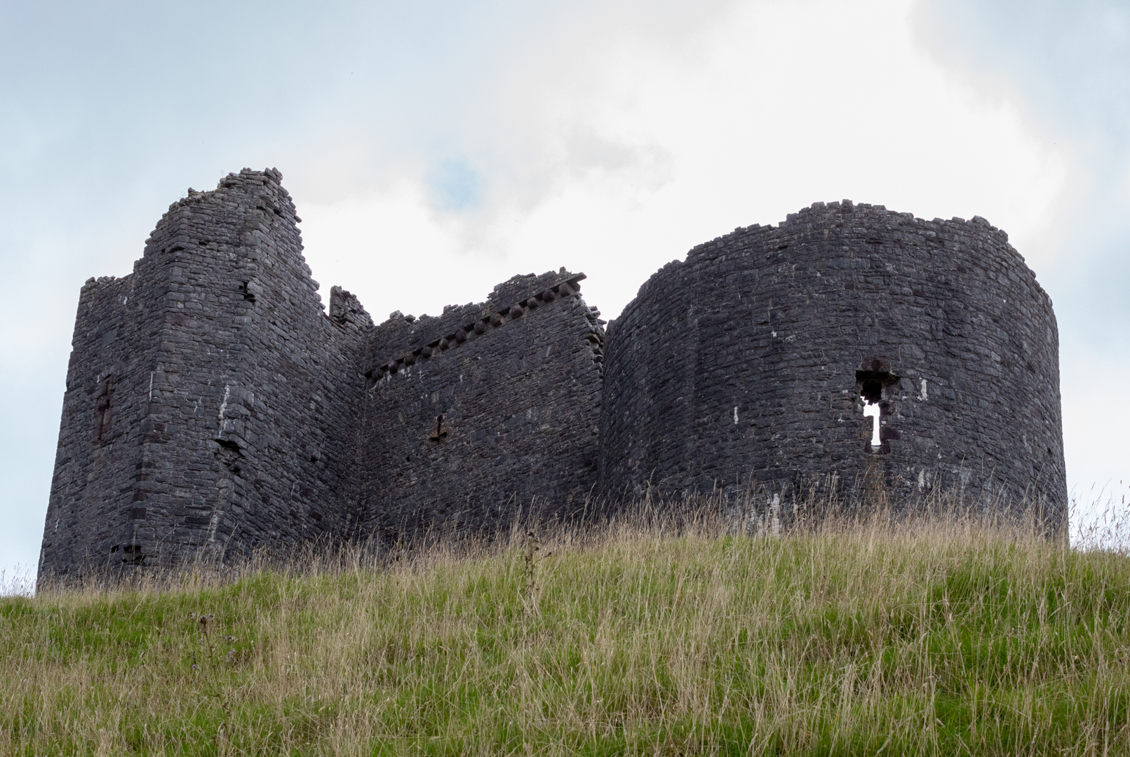 Castell Carreg Cennen