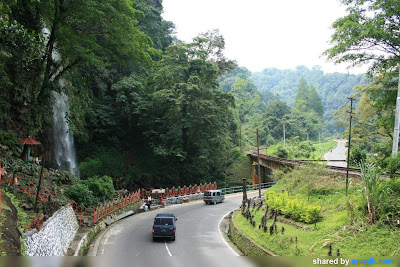 5 Air Terjun dengan Panorama Eksotis di Indonesia - www.iniunik.web.id