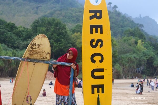 papan surfing