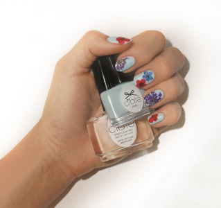 Flower Manicure_badabloom_handshot