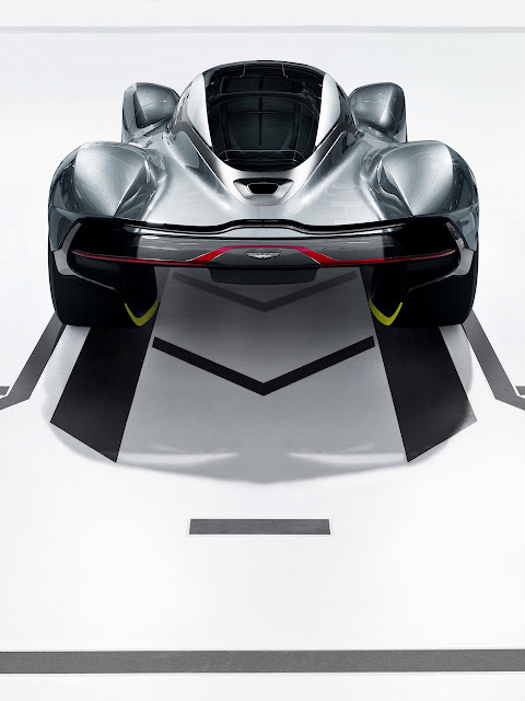 AM-RB 001: Siêu phẩm của Aston Martin và Red Bull