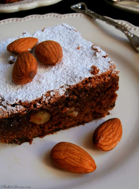 Ciasto Czekoladowe z Migdałami (Brownies z Migdałami) - Przepis - Słodka Strona