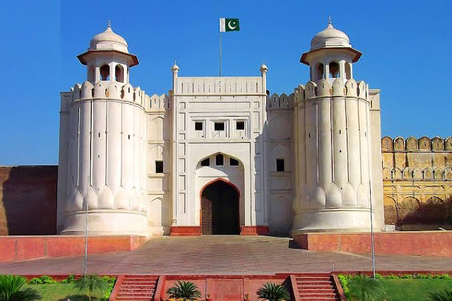 Top 8 places to visit in Lahore Pakistan