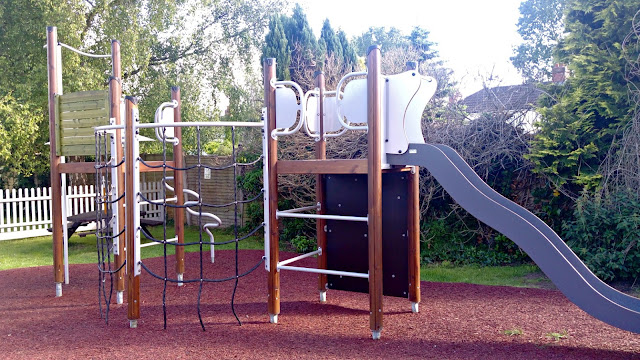 Mason's Arms Playground