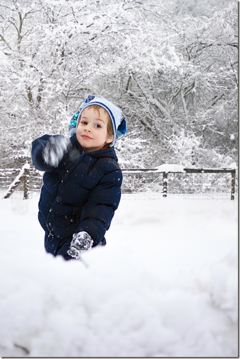 miles throw snowball