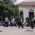 Nadie diferente a habitante de calle puede pasar por el parque de la Plaza España  que se convirtió en el refugio de cientos de estas personas. 